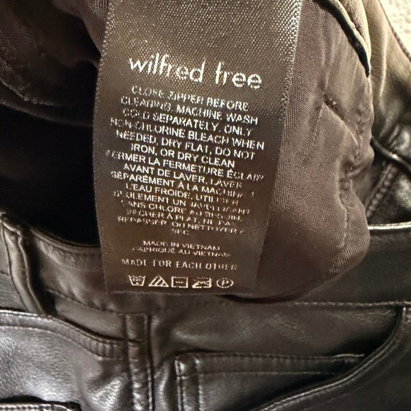 Aritzia Wilfred Free Black Vegan Leather Wide Leg Cropped Pants Size 8 - Picture 6 of 7